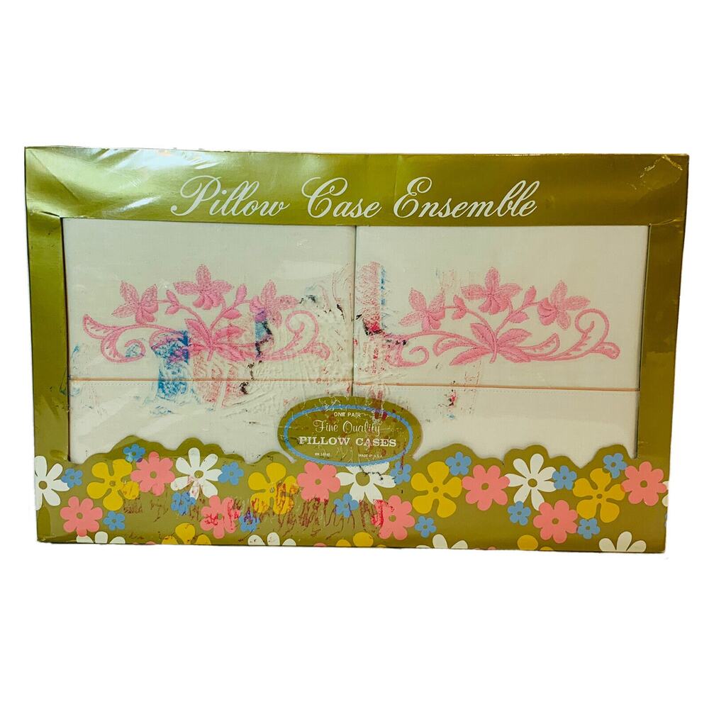 Vintage Pillowcases Embroidered Ensemble 1 Pair Fine Quality Pink White USA New